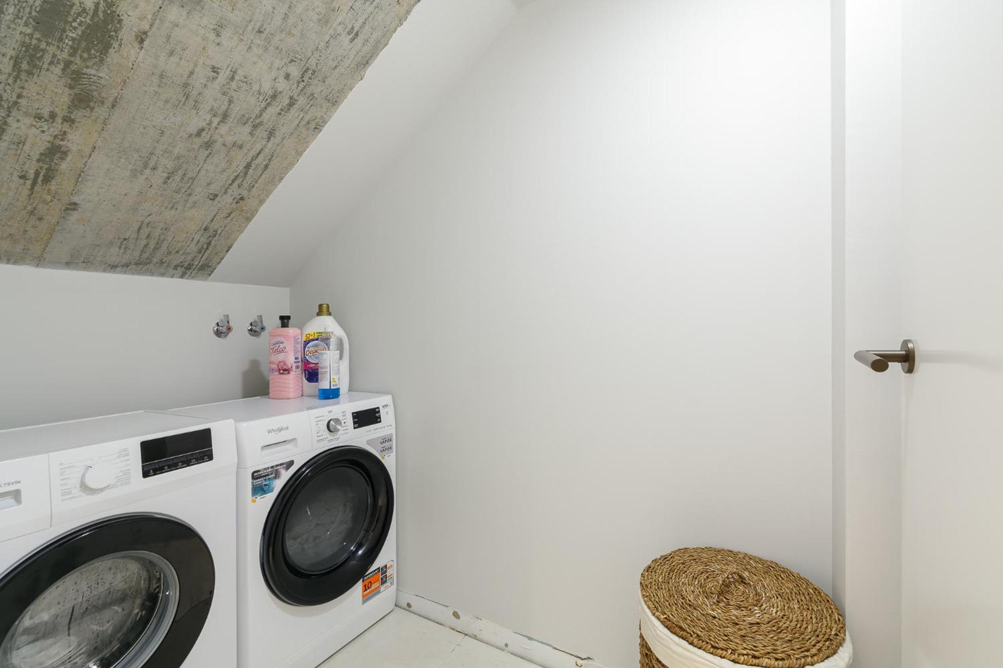 Elegante Y Luminoso En - Apto 3 By Apartamento
