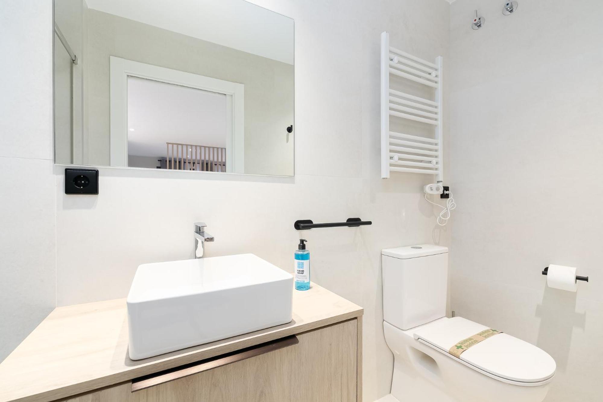 Elegante Y Luminoso En - Apto 3 By Apartamento *